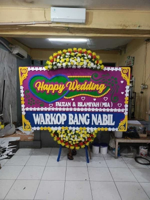 Papan Bunga di Sukamaju Baru Tapos